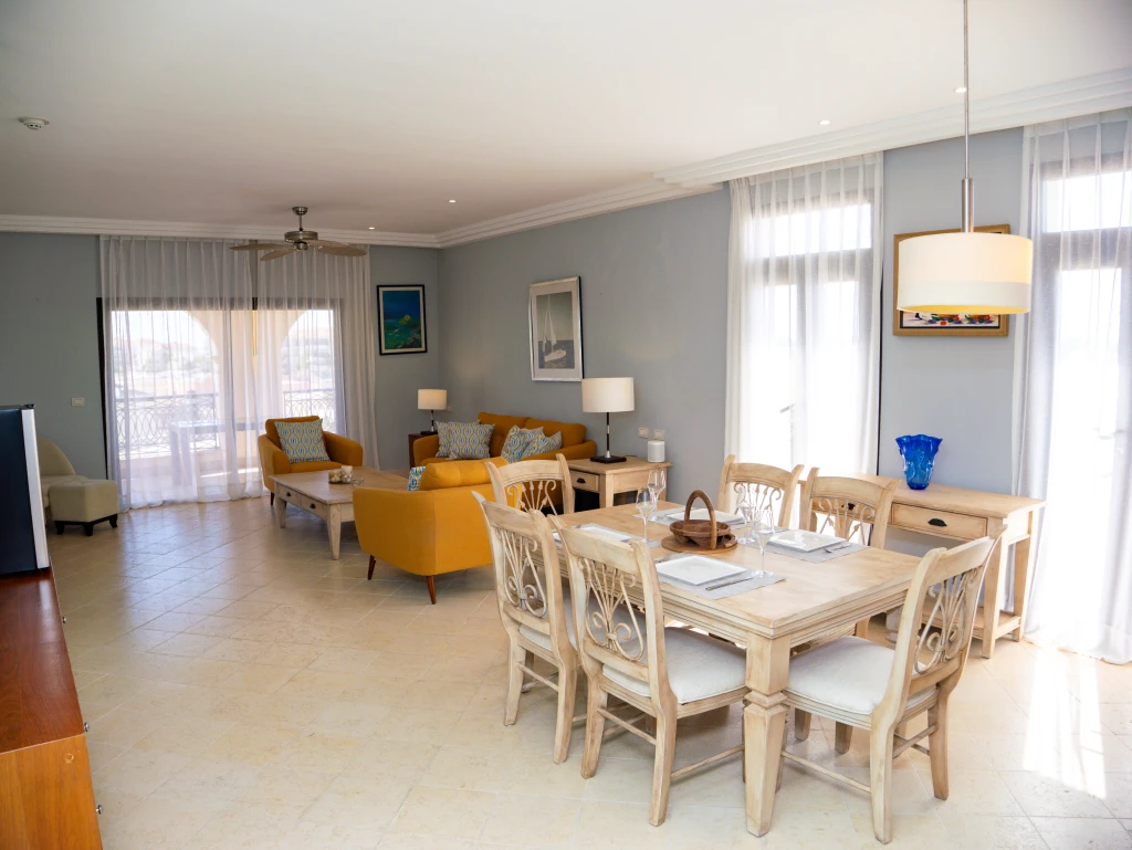 Grand Coastal Poolside Suite with Ocean Views - Image 1