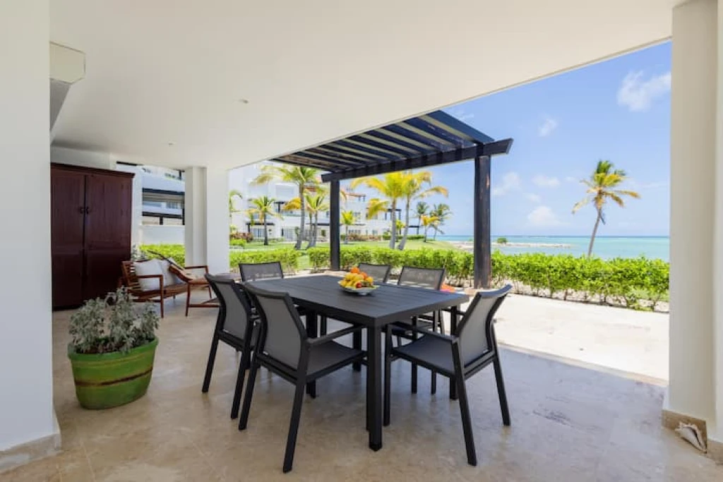 Punta Palmera's Premier Vacation Residence - Image 11
