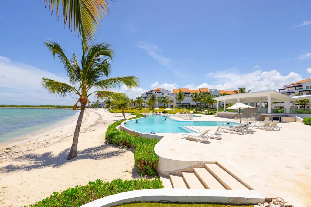 Punta Palmera's Premier Vacation Residence - Image 49