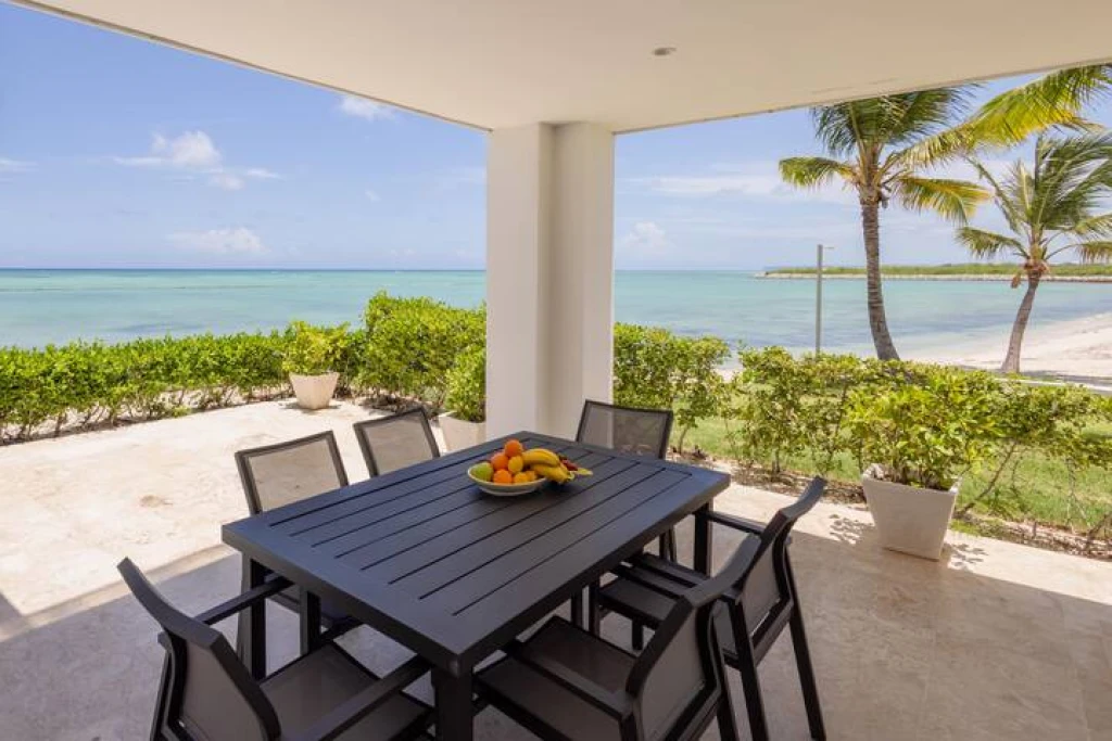 Punta Palmera's Premier Vacation Residence - Image 18