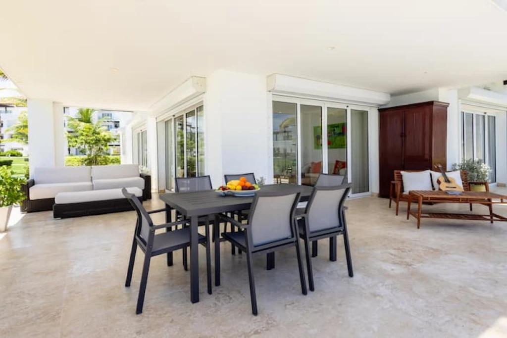 Punta Palmera's Premier Vacation Residence - Image 40