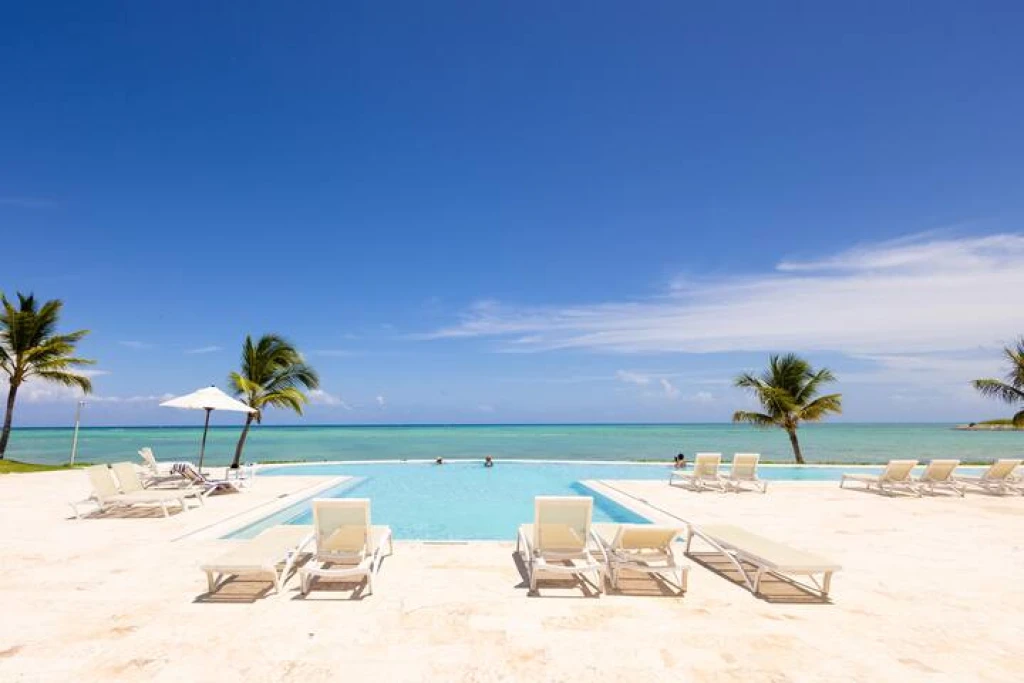 Punta Palmera's Premier Vacation Residence - Image 17