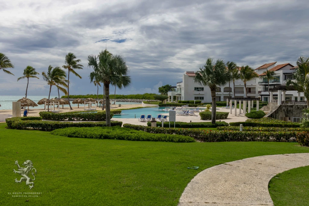 Premium One-Bedroom Loft Resort Condo - Image 26