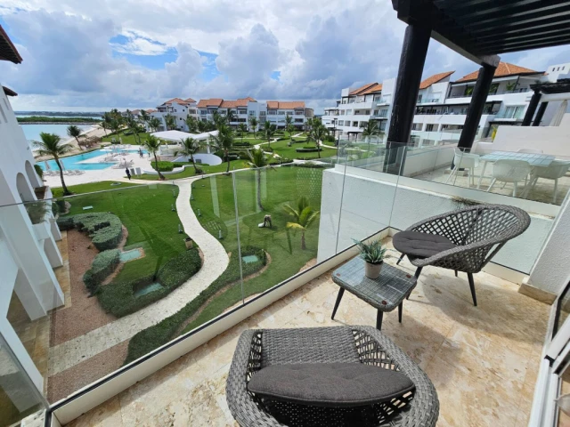 Premium One-Bedroom Loft Resort Condo - Image 20