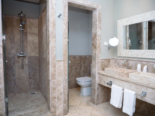 The Signature Living One-Bedroom Suite - Image 27
