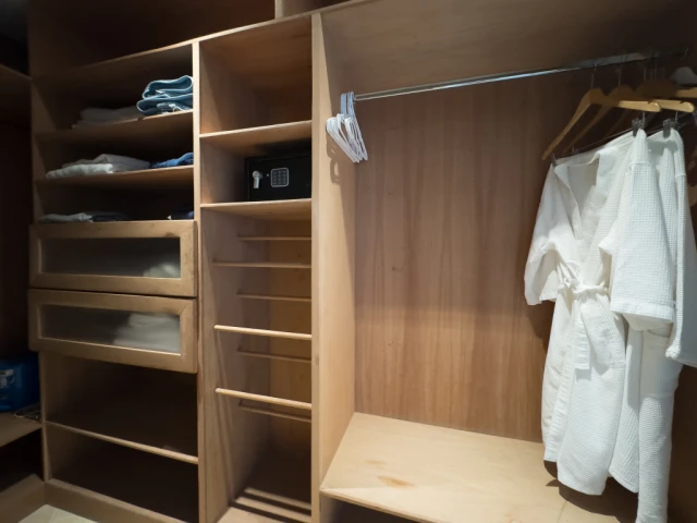 The Signature Living One-Bedroom Suite - Image 15