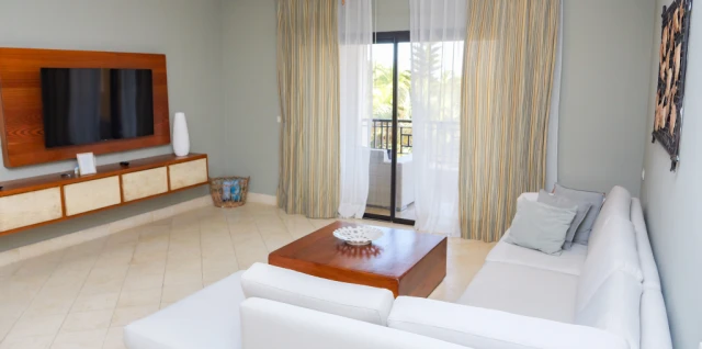 The Signature Living One-Bedroom Suite - Image 12