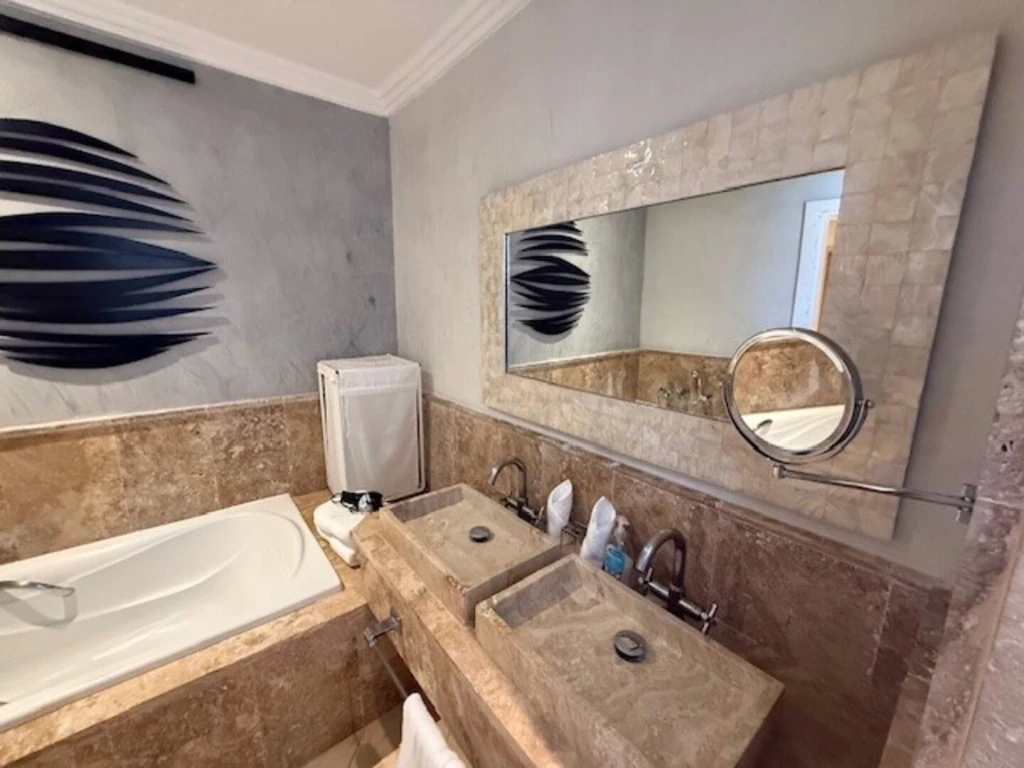 One-Bedroom Resort Condo with Ocean View - Image 15
