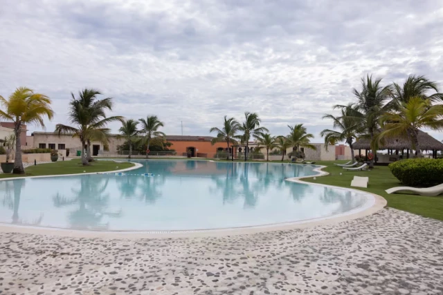 One-Bedroom Resort Condo with Ocean View - Image 29